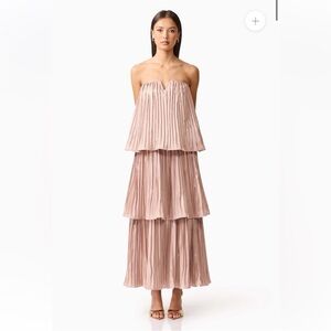 elliatt lison rose gold shimmer tiered pleated strapless maxi gown dress small